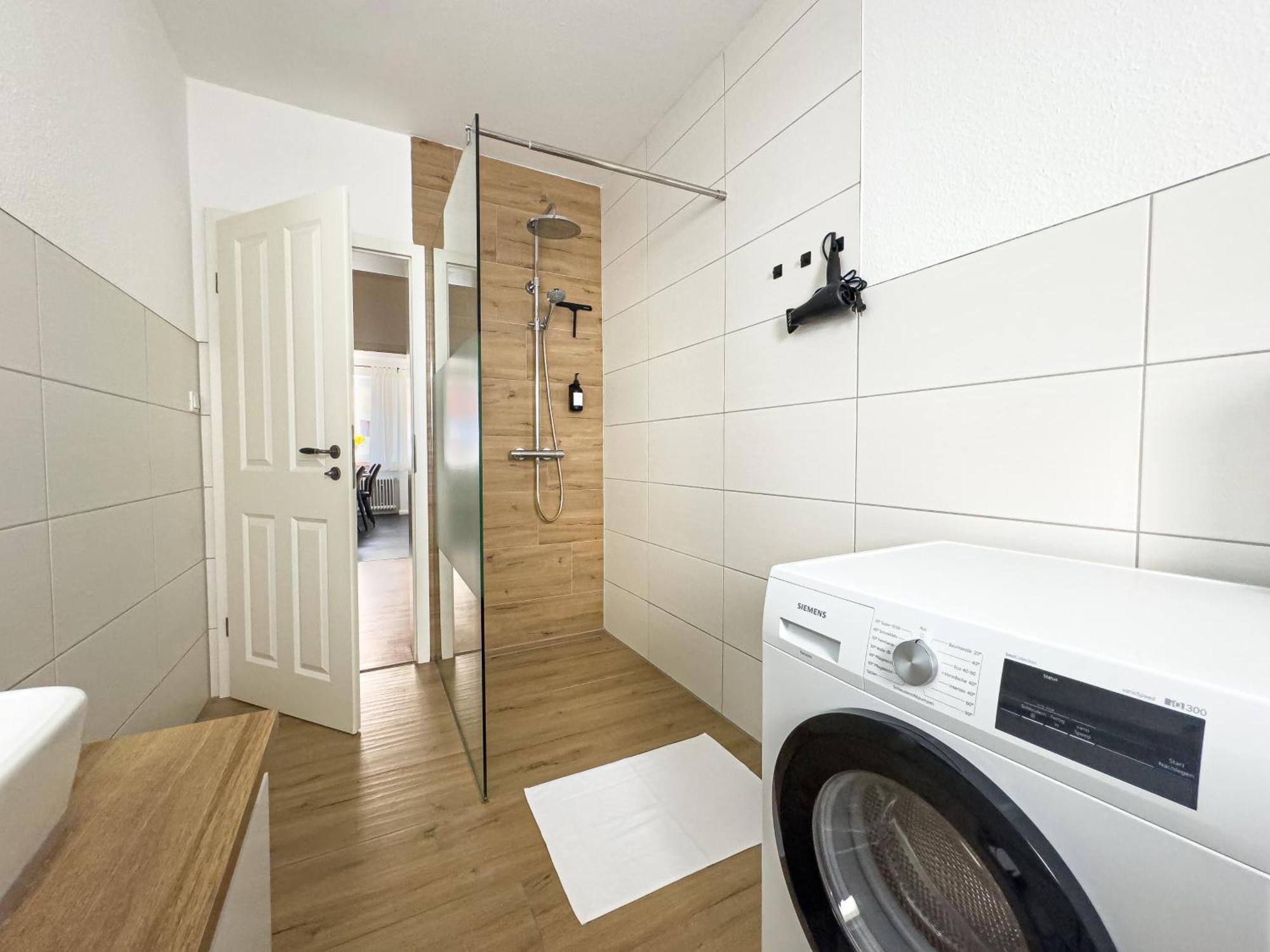 Homelystays Stilvolles Apartment An Der Kirche Lemfoerde Exterior photo
